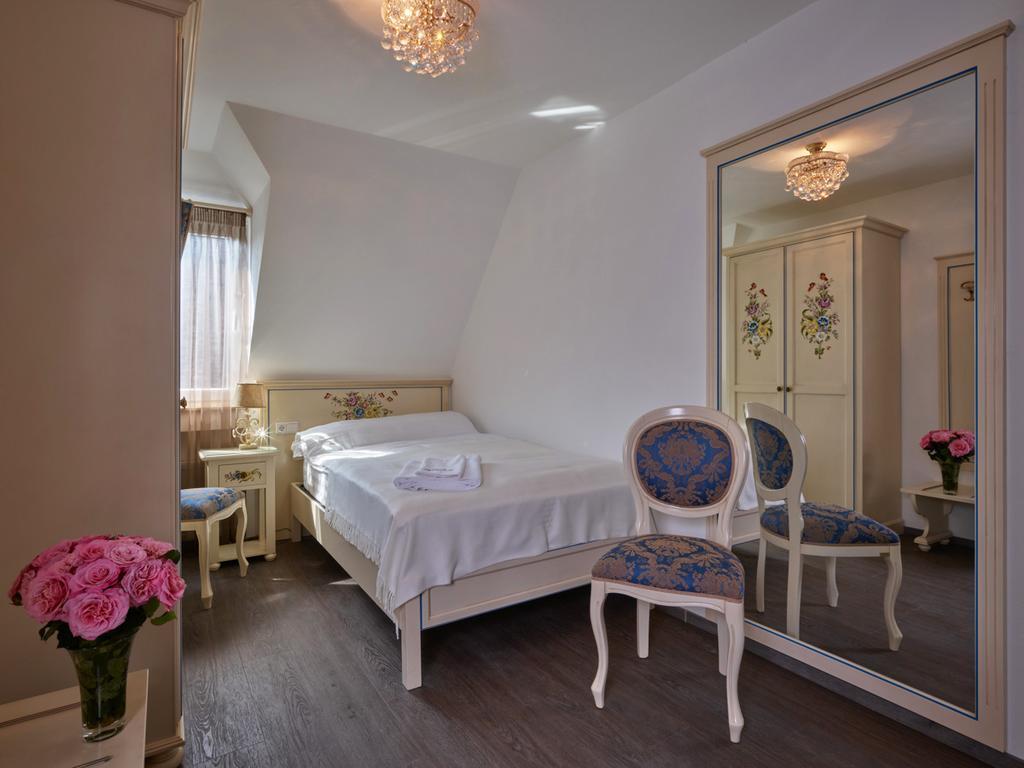 Apartment-Hotel Am Rathaus Дюселдорф Екстериор снимка