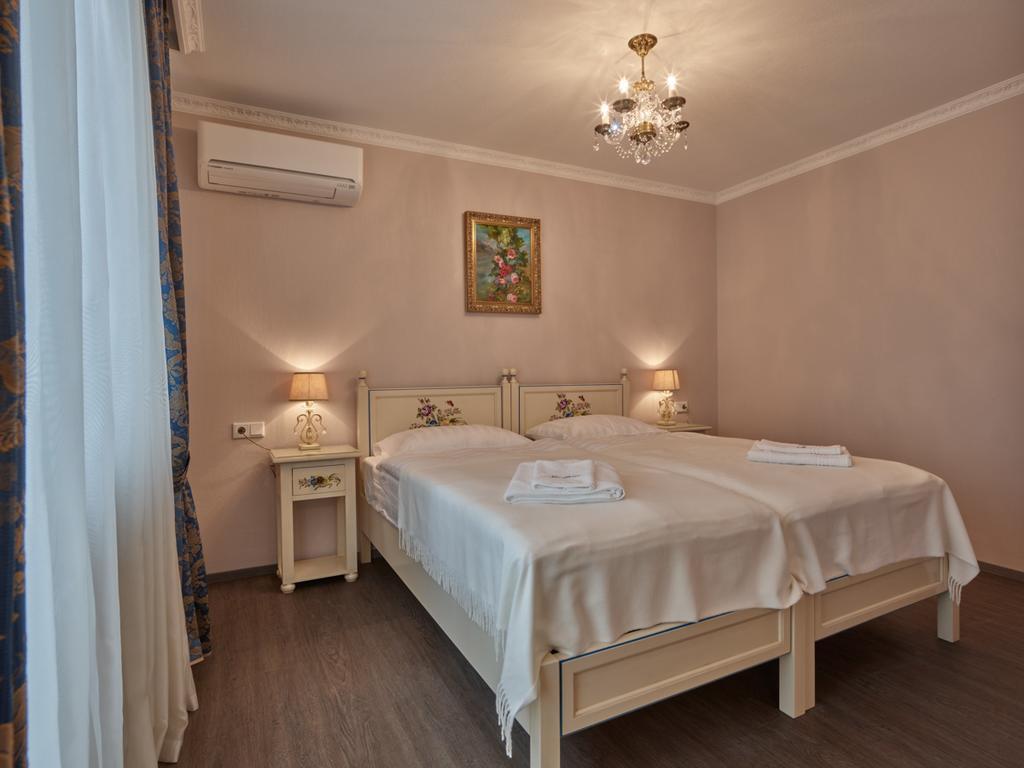 Apartment-Hotel Am Rathaus Дюселдорф Екстериор снимка