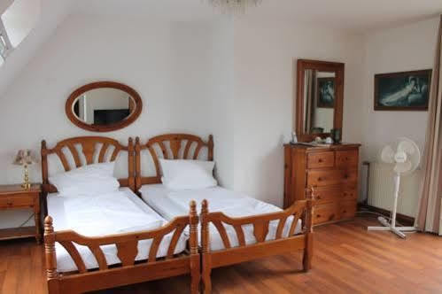 Apartment-Hotel Am Rathaus Дюселдорф Екстериор снимка