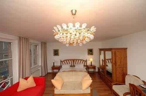 Apartment-Hotel Am Rathaus Дюселдорф Екстериор снимка
